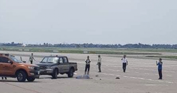 Nhân viên vệ sinh bị xe bán tải VAECO đâm tử vong tại sân bay