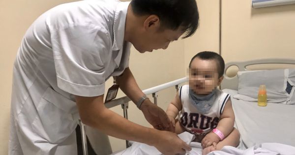 Tay chân miệng lây với tốc độ nhanh, nhiều trẻ ở Hà Nội mắc bệnh