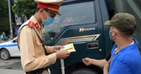 Xe không giấy tờ được phép sang tên đổi chủ từ 1/8