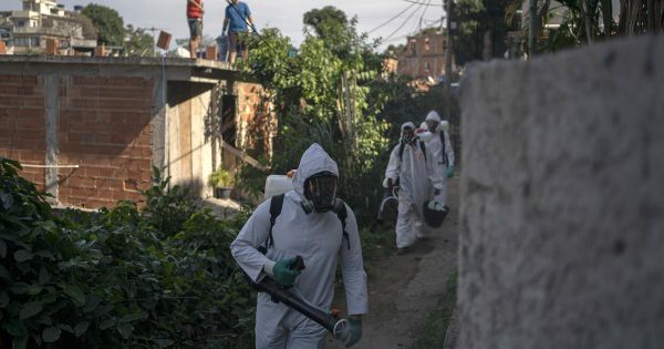 Covid-19: Số ca nhiễm bệnh tại Brazil vượt 2 triệu người