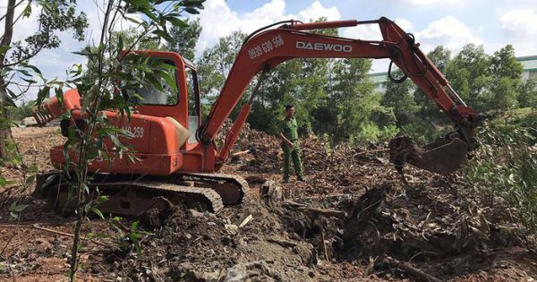 Công ty Shing Mark Vina chôn trộm chất thải, có dấu hiệu vi phạm hình sự