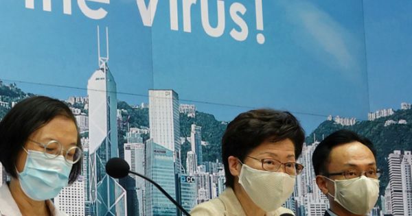 Làn sóng dịch thứ ba “vượt ngoài tầm kiểm soát” ở Hong Kong