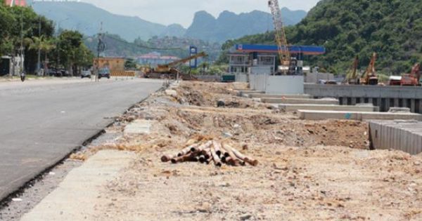 Ô tô lao xuống biển: Uỷ ban ATGTQG chỉ ra hàng loạt vi phạm của đơn vị thi công