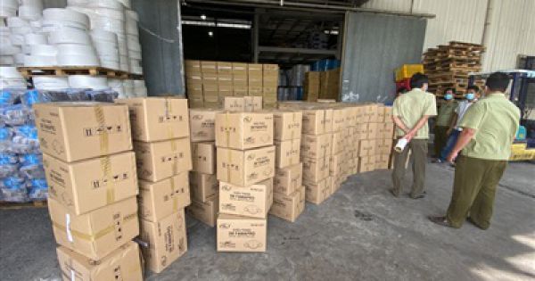 Bắt giữ hàng trăm nghìn khẩu trang giả tại Công ty Nam Anh