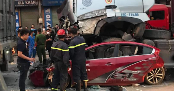 Khởi tố điều tra vụ rơi thang nâng khiến 4 người tử vong tại Hà Nội