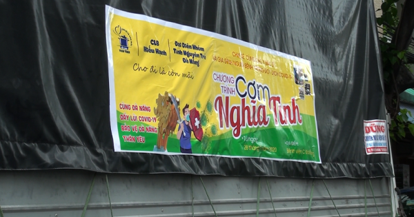 Nghĩa cử cao đẹp, ấm tình người từ chương trình “Cơm nghĩa tình” tại Đà Nẵng