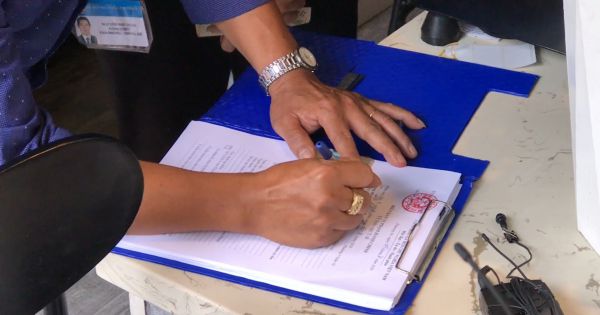 TP HCM: Ra quân kiểm tra, xử phạt người dân không đeo khẩu trang nơi công cộng