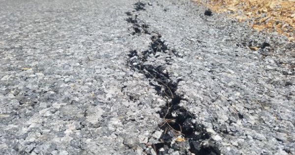 Quảng Bình: Công ty Tâm Anh thi công 2 tuyến đường chưa nghiệm thu đã nứt gãy