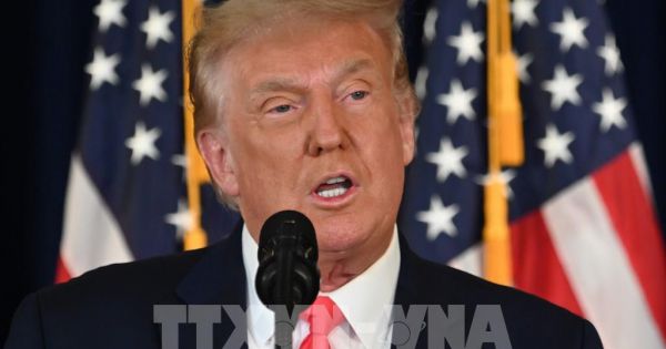 Tổng thống Donald Trump hoãn đàm phán thương mại với Trung Quốc