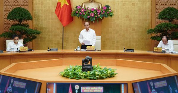 Thủ tướng: Không giải ngân hết vốn đầu tư công thì phải có chế tài, xử lý