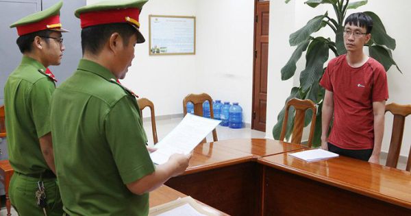 Tạm giữ nhân viên ngân hàng lừa dân ký khống hồ sơ, chiếm đoạt 15 tỷ đồng