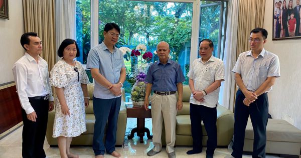 Lãnh đạo Bộ Tư pháp thăm hỏi và tri ân các thế hệ lãnh đạo đi trước