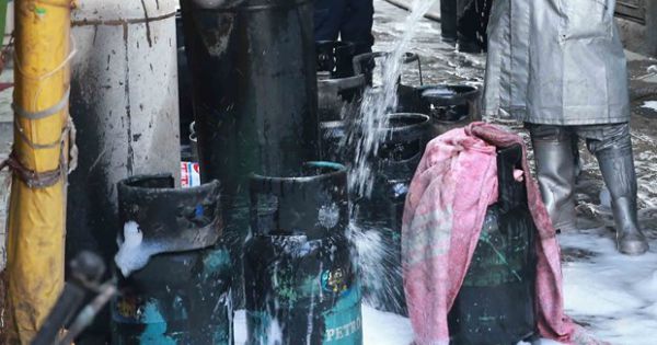 Công an Hà Nội vào cuộc điều tra nguyên nhân vụ nổ ở xưởng cơ khí khiến 2 người thương vong