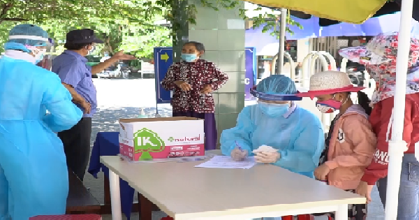 Trung tâm Y tế Bình Sơn kiểm soát chặt chẽ công tác khám chữa bệnh để phòng, chống dịch COVID-19