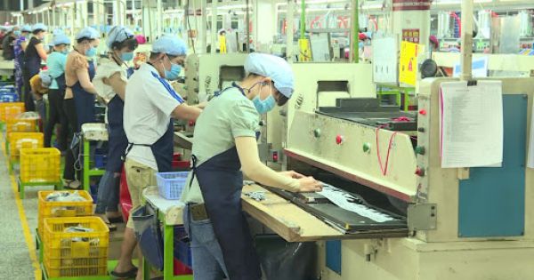 Chính thức đề xuất giữ nguyên mức lương tối thiểu vùng năm 2021