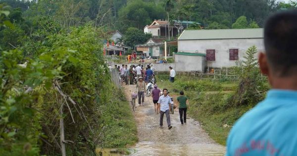 Rơi xuống khe suối, 3 học sinh tiểu học tử vong tại Nghệ An