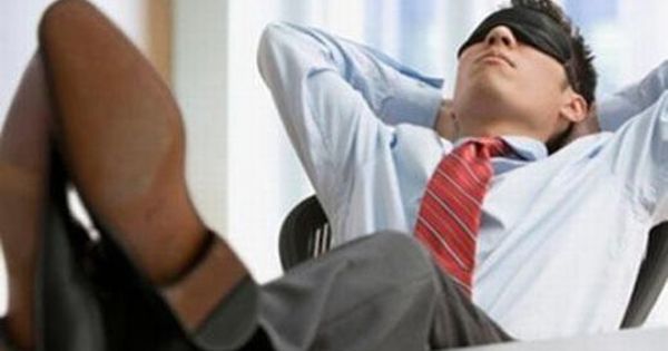 Kỷ luật 3 cán bộ có biểu hiện say xỉn trong giờ làm việc