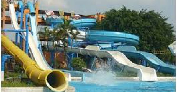 Xe của Công ty Cổ phần Công viên nước Đầm Sen gây tai nạn rồi bỏ trốn