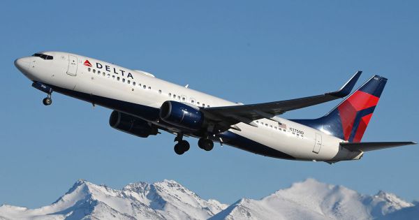 United Airlines đạt thỏa thuận không sa thải gần 3.000 phi công