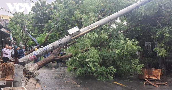 Rà soát, thay thế cột điện không bảo đảm an toàn chịu lực