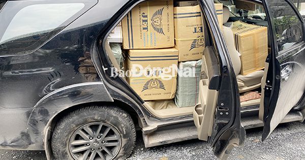 Vụ tai nạn giao thông, phát hiện 13 ngàn gói thuốc lá lậu bị điều tra