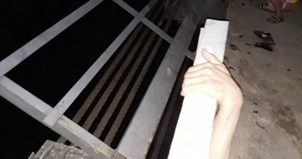 Ô tô đâm xe máy rồi lao xuống sông, 5 người tử vong tại Tai nạn ở Nghệ An