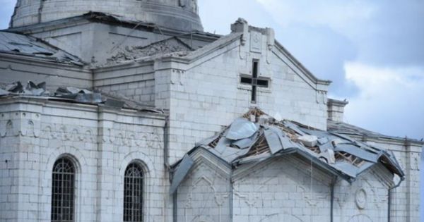 Armenia cáo buộc Azerbaijan phá hủy di tích lịch sử lâu đời