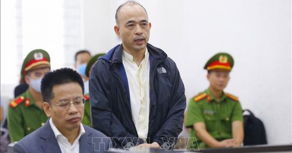 Cựu Tổng Giám đốc PVOil lĩnh án 3 năm tù vì có... Huân chương