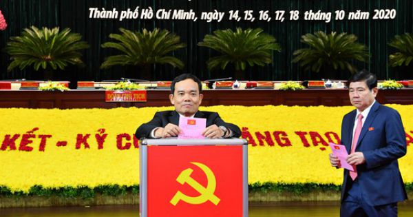 Bỏ phiếu bầu Ban Chấp hành Đảng bộ TPHCM khóa XI