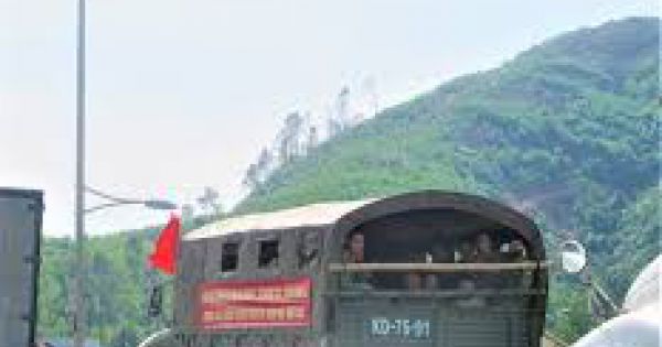 Sư đoàn 324 nhanh chóng cơ động vào rốn lũ giúp dân