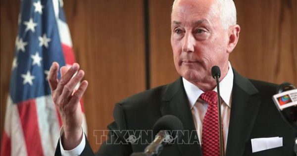 Phó Tổng thống Mỹ Mike Pence đã bỏ phiếu sớm tại bang IndianaPhó Tổng thống Mỹ Mike Pence đã bỏ phiếu sớm tại bang Indiana