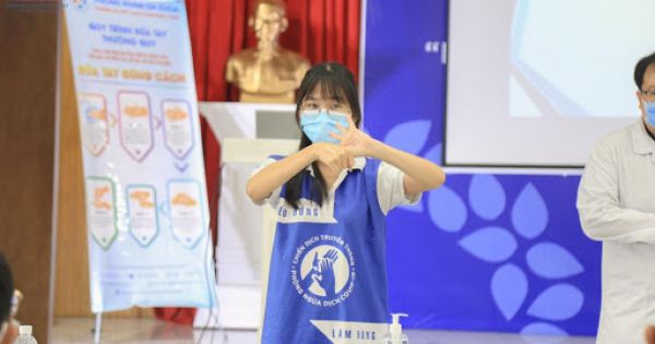 Tập huấn dự phòng lây nhiễm bệnh COVID 19 trong trường học