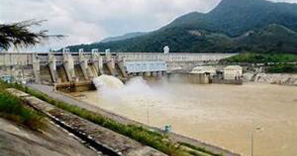 An toàn của các hồ chứa thuỷ lợi đang bị bão số 9 uy hiếp