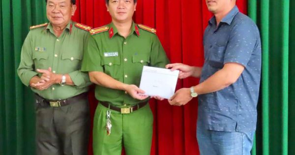 Công an An Giang gây quỹ hỗ trợ người bị tai nạn giao thông