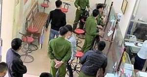 Nghi phạm cầm súng cướp ngân hàng ở Hòa Bình bị bắt giữ