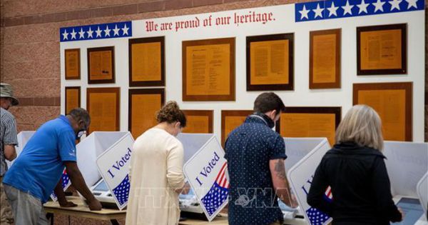 Nhiều điểm bỏ phiếu trên nước Mỹ bị bão cấp 4 phá huỷ