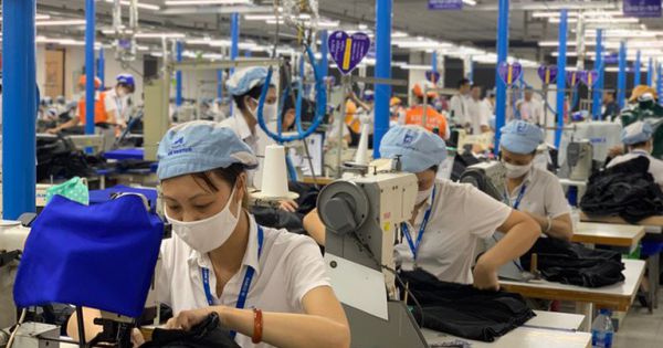 Báo cáo Chính phủ lùi thời gian tăng lương tối thiểu năm 2021