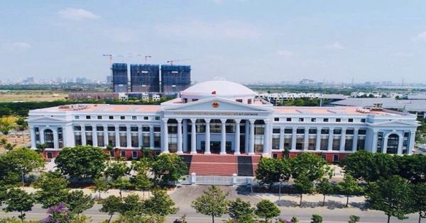 Bắt giam nguyên thư ký TAND Cấp cao tại TP.HCM