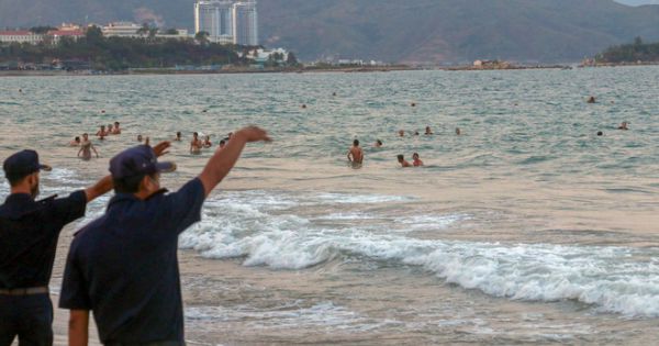 Khánh Hòa và Phú Yên cho học sinh nghỉ học để ứng phó với bão số 12