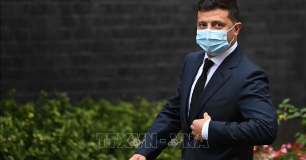 Tổng thống Ukraine dương tính với Covid-19