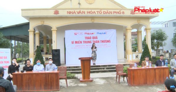 Truyền hình Pháp luật đồng hành cùng quỹ “Từ Hiếu Tâm” trao hơn 300 triệu cho người dân vũng lũ