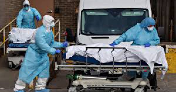 Covid-19: Mỹ vượt 12 triệu ca nhiễm SARS-CoV-2