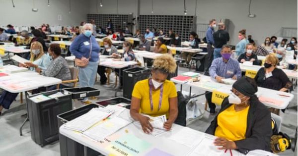 Kiểm lại phiếu bầu ở Georgia, ông Biden giành chiến thắng