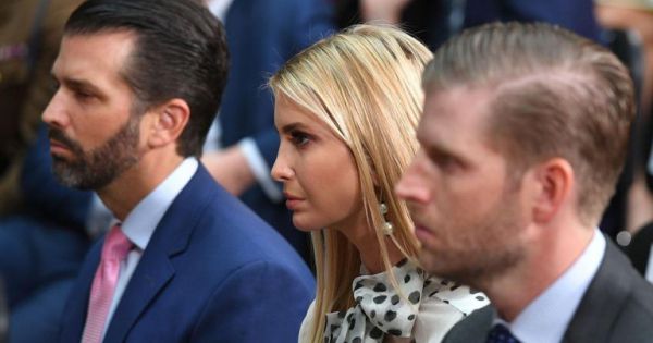 Con trai cả của Tổng thống Mỹ Trump dương tính với COVID-19