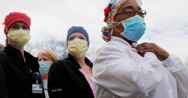 Nga lập kỉ lục số ca mắc mới