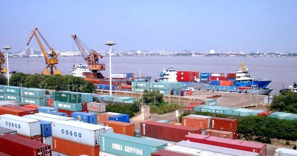 Miễn, giảm thuế để hỗ trợ sản xuất kinh doanh phát triển