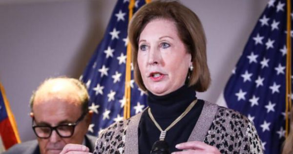 Luật sư ông Trump “sa thải” sẽ yêu cầu khởi tố gian lận bầu cử Mỹ ở tòa quân sự?