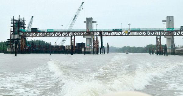 Dự án giải quyết ngập do triều cường ở TPHCM vận hành tạm 6 cống ngăn triều