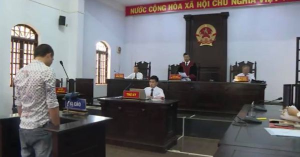 15 năm tù vì chiếm đoạt tiền của gia đình nạn nhân trong vụ sạt lở thủy điện Rào Trăng 3