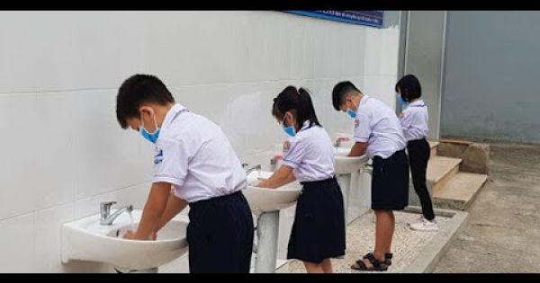 Bộ GD-ĐT phê duyệt bộ tài liệu truyền thông về phòng, chống dịch Covid-19 dùng trong trường học ​